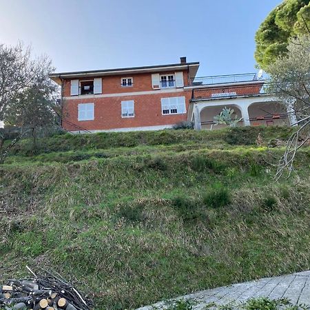 Casa Vacanza Villa Patrizia Follo Alto 외부 사진